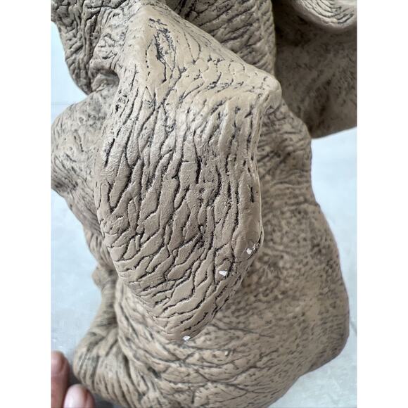 The‎ Herd Peanut Sr. Elephant #3136 Martha Carey Tusk Missing Small Chips - Picture 7 of 11